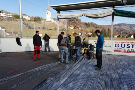 Aufbau der Kunsteisanlage